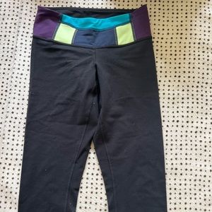 Reversible cropped LuLu Lemon leggings